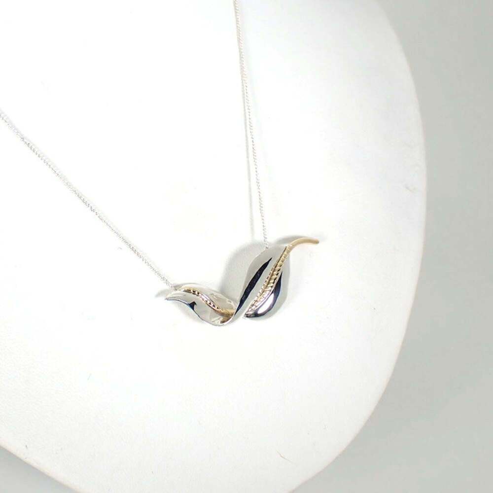 TIFFANY Authentic Gold Necklace - Picture 4 of 10